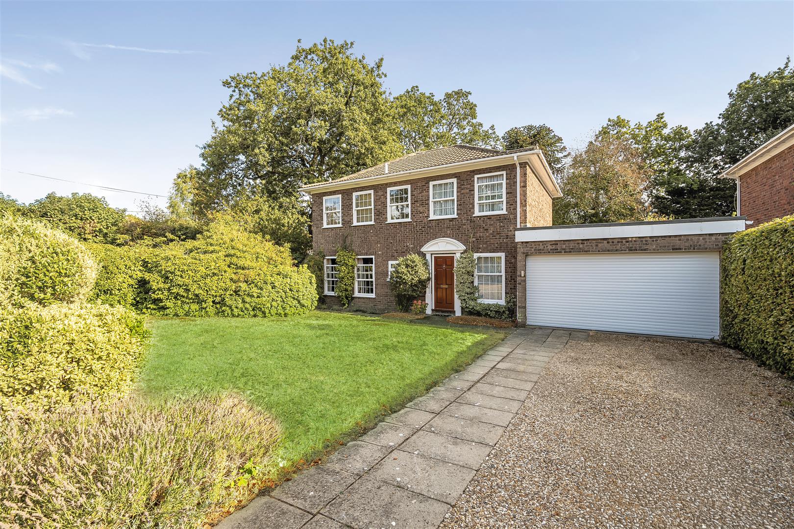 St. Judes Close, Englefield Green, Egham